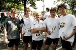 Zaandam 19 september 2004
Dam tot Dam Loop. Caroline Tensen met Peter Gallas en Marc Klein Essink   Prins Pieter Christiaan en Rene Froger