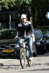 Amsterdam 10 september 2004
Marc Marie huybregts op fiets
