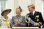 Den Haag 21 september 2004
Prinsjesdag 2004 
Prinses Laurentien Prinses Maxima en Prins Willem Alexander op bordes paleis Noordeinde