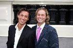 Amsterdam 6 september 2004
Modeshow Frans Molenaar in het Amstel Hotel.
Michiel de Zeeuw met een vriend