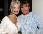 Amsterdam 21 september 2004
Presentatie wijnen Gordon in hotel Blakes.
Gerard Joling en Natasja Froger