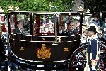 Den Haag 21 september 2004
Prinsjesdag 2004     
Prins Constantijn Prinses Laurentien Pieter v Vollenhoven en Prinses Margriet in koets op Noordeinde