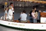 Muiden 4 september 2004
Koningin Beatrix varen met Mabel Wisse Smit Prins Friso met digitale camera Prins Constantijn  Prinses Laurentien Prinses Eloise en Prins Claus Cazimir
Groene Draeck
