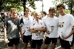 Zaandam 19 september 2004
Dam tot Dam Loop. Caroline Tensen met Peter Gallas en Marc Klein Essink   Prins Pieter Christiaan en Rene Froger