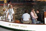 Muiden 4 september 2004
Koningin Beatrix varen met Mabel Wisse Smit Prins Friso Prins Constantijn  Prinses Laurentien Prinses Eloise en Prins Claus Cazimir op Groene Draeck