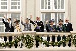 Den Haag 21 september 2004
Koningin Beatrix 0axima Prins Willem Alexander Prins Constantijn Prinses Laurentien Prinses Margriet Pieter v Vollenhoven op bordes Paleis Noordeinde  bij prinsjesdag.
Prinsjesdag 2004