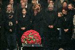 Amsterdam 27 september 2004
Afscheid Andre Hazes in de Amsterdam Arena
Rachel hazes met Andre jr Roxanne en vader