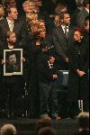 Amsterdam 27 september 2004
Afscheid Andre Hazes in de Amsterdam Arena
Rachel Hazes met Roxanne en Andre jr