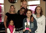 Amsterdam 21 september 2004
Presentatie boek Sylvana Simons.
Sylvana Simons met man en kinderen