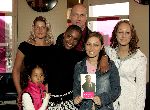 Amsterdam 21 september 2004
Presentatie boek Sylvana Simons.
Sylvana Simons met man en kinderen