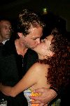 Scheveningen 13 september 2004
Premiere Cool in pathe scheveningen.
Katja Schuurman met vriend  Thijs Romer kussend