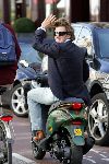Amsterdam 17 september 2004
Winston Gerschtanowitz op scooter  op pc hooftstraat