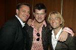 Eemnes 12 septmber 2005
Antonie Kamerling met Beau v Erven Dorens Albert Verlinde en Liesbeth List bij presentatie nieuwe theater show.