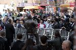Amsterdam 23 september 2005
Onthulling beeld van Andre Hazes op zijn eerste sterfdag.
Andre Hazes beeld met fans