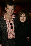 Eemnes 12 septmber 2005
Antonie Kamerling met Beau v Erven Dorens Albert Verlinde en Liesbeth List bij presentatie nieuwe theater show.