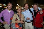 Schiphol 19 september 2005
Caroline Tensen vertrekt naar kilimajaro met 3 heren Hans Robert en Titus Kramer.