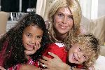 Amsterdam 26 september 2005
Estelle Gullit met haar kinderen Maxim en Joelle