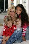 Amsterdam 26 september 2005
Estelle Gullit met haar kinderen Maxim en Joelle