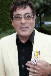 Ugchelen 7 september 2005
Gert Timmerman heeft koninklijke onderscheiding gekregen.
Gert Timmerman huilend