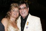 Ugchelen 7 september 2005
Gert Timmerman heeft koninklijke onderscheiding gekregen.
Gert Timmerman met zijn vrouw Babs