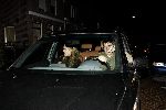 Volendam 29 september 2005
Jan Smit met zijn nieuwe vriendin Anne in zijn auto