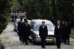 Amsterdam 29 september 2005
Begrafenis Joop Doderer op begraafplaats Zorgvlied.
 Joop doderer   begrafenisauto