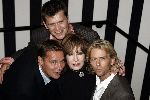 Eemnes 12 septmber 2005
Antonie Kamerling met Beau v Erven Dorens Albert Verlinde en Liesbeth List bij presentatie nieuwe theater show.