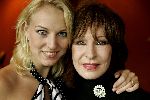 Eemnes 12 septmber 2005
Antonie Kamerling met Beau v Erven Dorens Albert Verlinde en Liesbeth List bij presentatie nieuwe theater show. met dochter