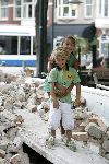 Amsterdam 6 september 2005
Maxim en Joelle Gullit  op cornelis schuytstraat