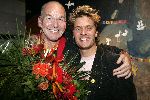 Den Haag 18 september 2005
Premiere Caveman van Winston Post.
Winston met Peter Faber