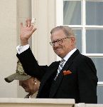 Den Haag 20 september 2005
Prinsjesdag 2005 
Pieter v Vollenhoven (met vinger in gips) op balkon