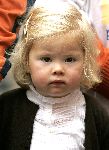 Den Haag 27 september 2005
Prinses Maxima en Prinses Amalia bestellen de eerste kinderpostzegels op paleis noordeinde.