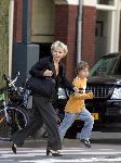 Amsterdam 12 septmber 2005
Rene Soutendijk met zoontje