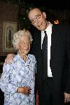 Amsterdam 30 augustus 2005
Presentatie dvd Johnny Jordaan.
Vrouw Johnny Jordaan Tottie met samensteller dvd