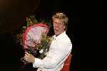 Den Haag 18 september 2005
Premiere Caveman van Winston Post.
Winston op podium