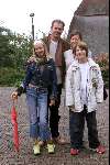 Kaatsheuvel, De Efteling 23 september 2001
2500e Efteling Sprookjes-show
Bert Kuizenga met gezin