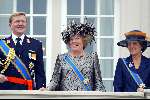 Den Haag16 september 2003
Prinsjes dag 2003.  
Prinses Laurentien  Prins Willem Alexander Koningin Beatrix