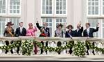 Den Haag16 september 2003
Prinsjes dag 2003. Pieter v Vollenhoven, Prinses Laurentien, Prins Friso, Prins Willem Alexander, Koningin Beatrix, Prinses Maxima Prins Constantijn en prinses Margriet