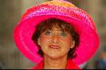 Den Haag 16 september 2003
Prinsjesdag 2003 .ministers en staatsecretarissen met hoedjes
Vrouw van Henk Kamp
