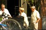 Amsterdam 17 september 2003
Rinus Michels met zijn vrouw Wil Michels op Cornelis Schuytstraat