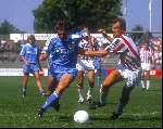 Willem II-PSV, eindstand 1-4
Flemming Povlsen in duel met Hans Werdekker
1993