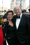 Scheveningen 4 april 2004
Premiere Lion King in Kurhaus.
Joop v d Ende met vrouw