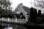 Volendam 1 december 2004
Huis Annie Schilder verkocht in Volendam.
Peter Smulders bv