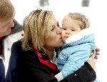 Lech 12 februari 2005
Officieel fotouur met Maxima Amalia Prins Willem Alexander en Koningin Beatrix. kussend
Peter Smulders bv