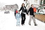Lech 13 februari 2005
Paulien Huizinga met Michiel Mol en Paul en Myrthe in Lech
Peter Smulders bv