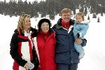 Lech 12 februari 2005
Officieel fotouur met Prinses Amalia Maxima Prins Willem Alexander en Koningin Beatrix
Peter Smulders bv