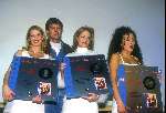 Guusje Nederhorst (links ) 
Linda roos & Jessica
Babbette v Veen Reinout Oerlemans Guusje Nederhorst en Katja Schuurman 1996