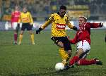 Kerkrade, 27 Januari 2006 
Kompetitiewedstrijd seizoen 2005/2006
RODA JC - AZ eindstand 1-4
Barry van Galen in duel met Sergio
©Edwin van Zandvoort