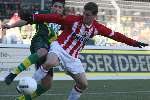 Den Haag, 29 Januarie 2006 
Kompetitiewedstrijd seizoen 2005-2006 
ADO Den Haag - PSV eindstand 0-2
Jason Cilina actie met Said Bakkati