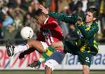 Den Haag, 29 Januarie 2006 
Kompetitiewedstrijd seizoen 2005-2006 
ADO Den Haag - PSV eindstand 0-2
Jefferson Farfan in duel met Christiaan Cuum